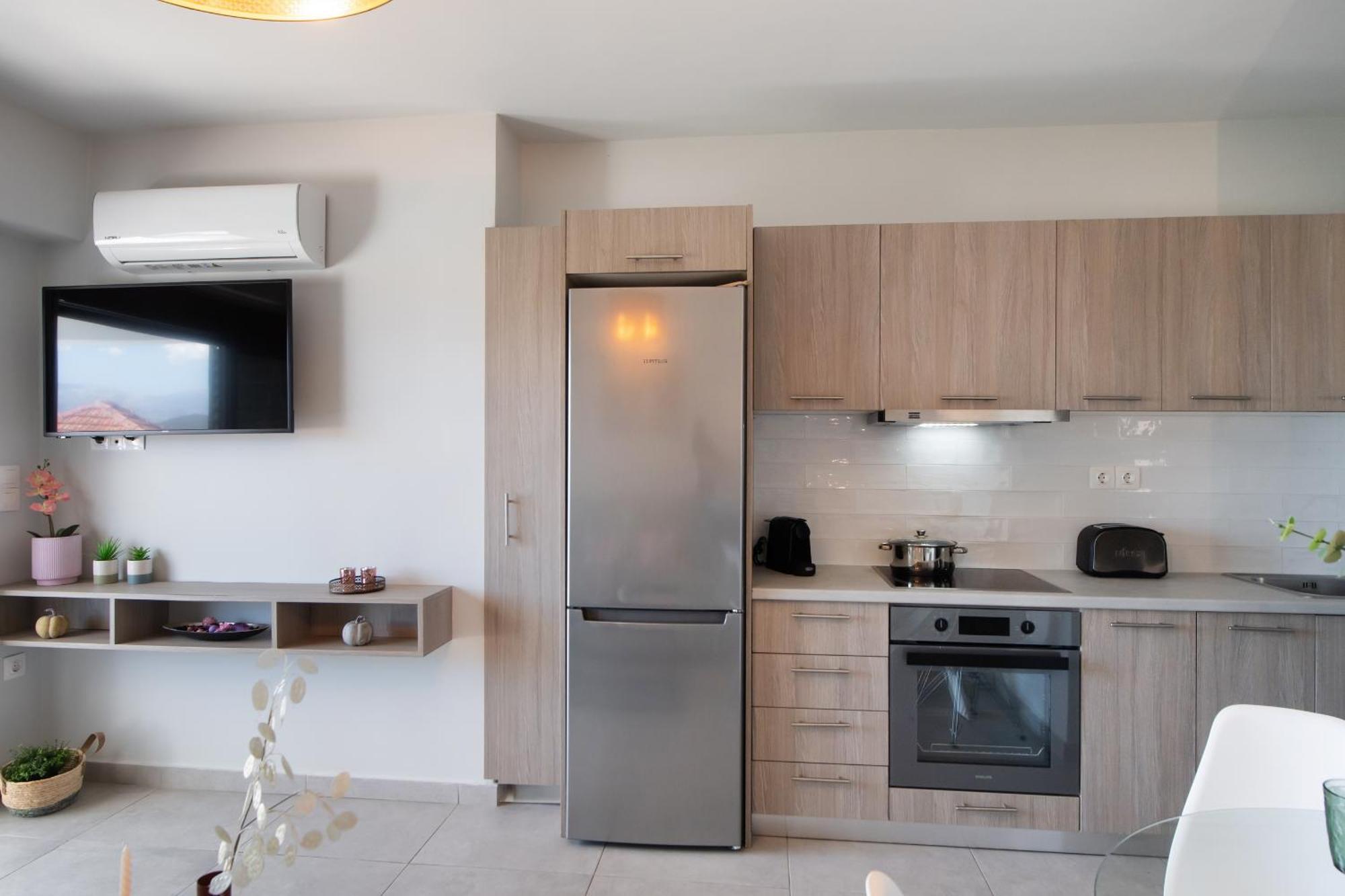 Katerina Luxurious Sea View Apartment Nikiana